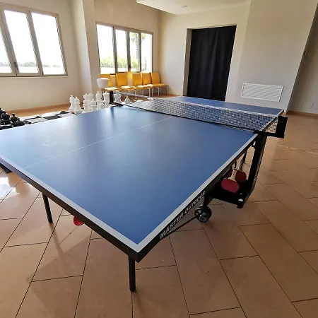 Della Notte Hotel 3*