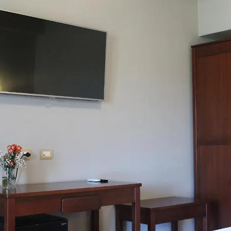 Della Notte Hotel 3*