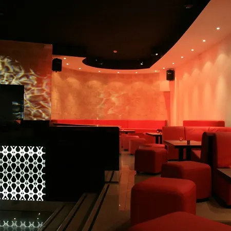 Della Notte Hotel